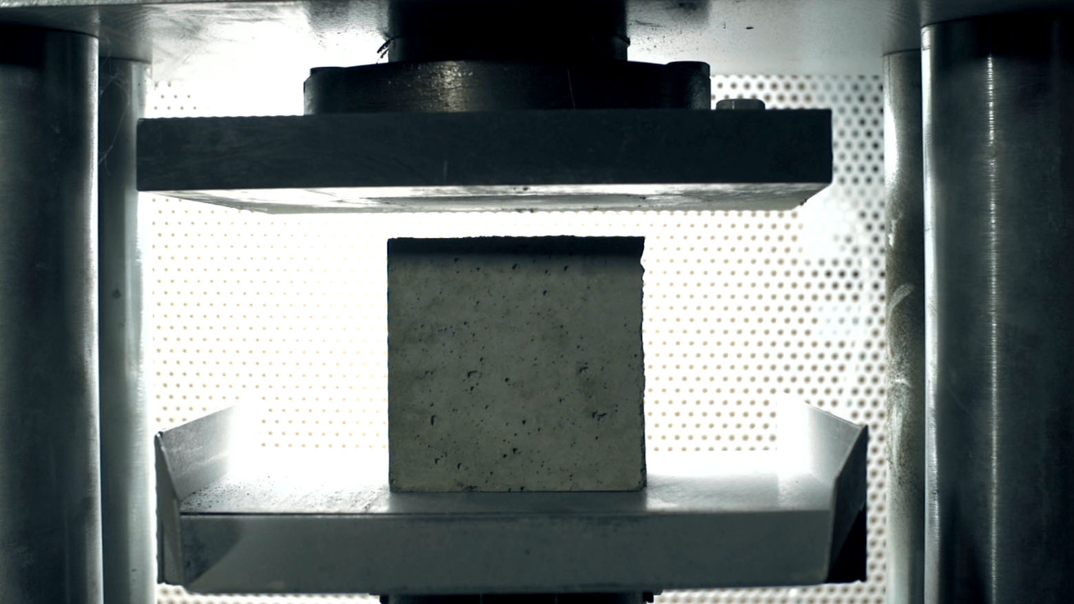 Bendable Concrete and Other CO2-Infused Cement Mixes Could Dramatically Cut Global Emissions